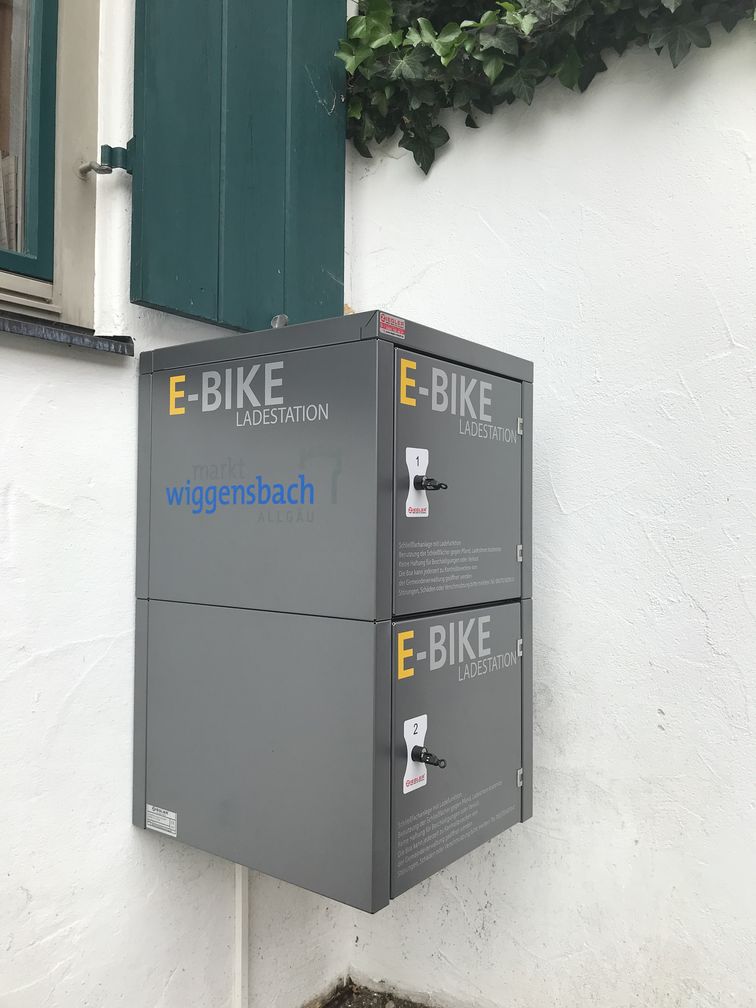 E-Bike-Ladestation in Betrieb